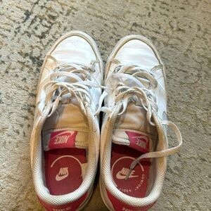 Nike girl shoes